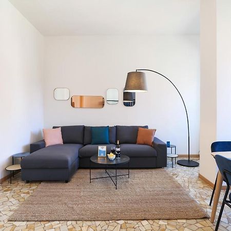 Sweett - Fontana Apartment Milan Bagian luar foto