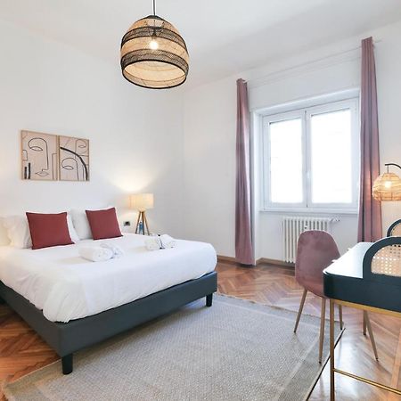 Sweett - Fontana Apartment Milan Bagian luar foto