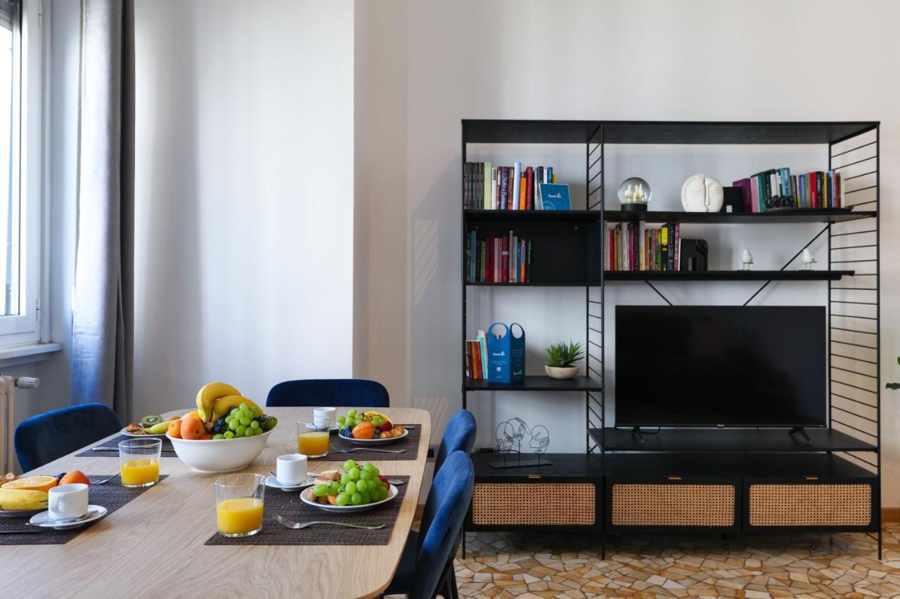 Sweett - Fontana Apartment Milan Bagian luar foto