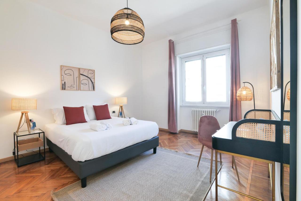 Sweett - Fontana Apartment Milan Bagian luar foto
